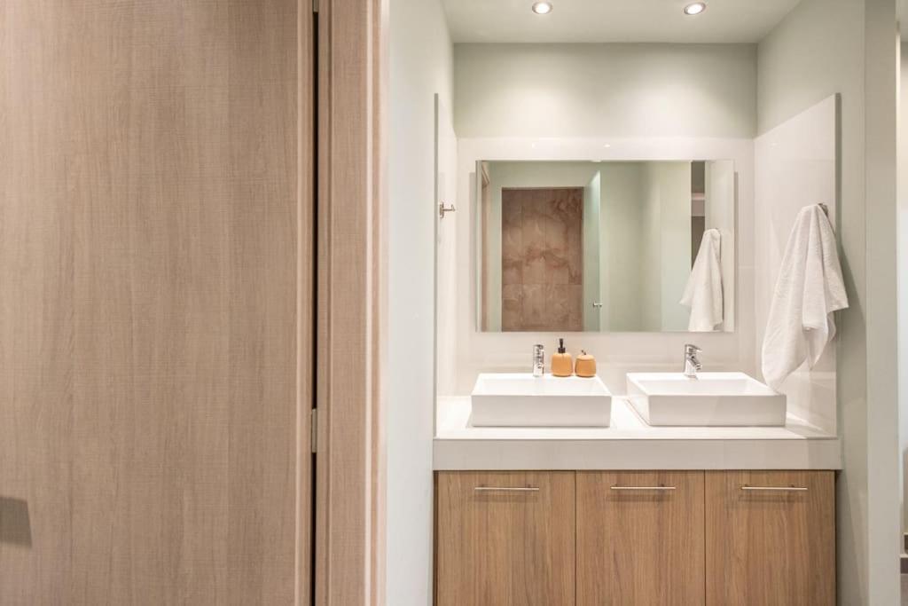 Smaragdi Luxury Jacuzzi Apartment Noho Premium Living Athènes Extérieur photo